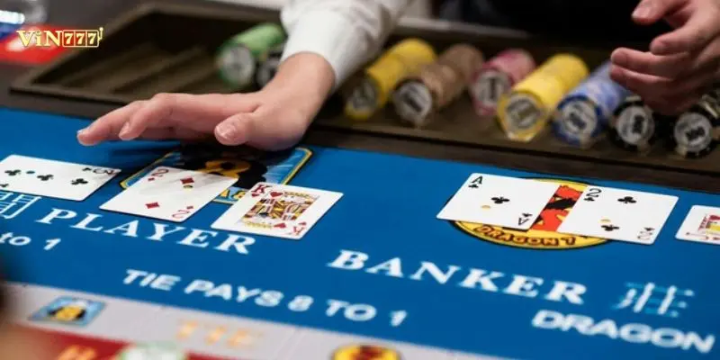 Giao diện bàn cược Baccarat trực tuyến tại nhà cái Vin777 với các cửa đặt rõ ràng.